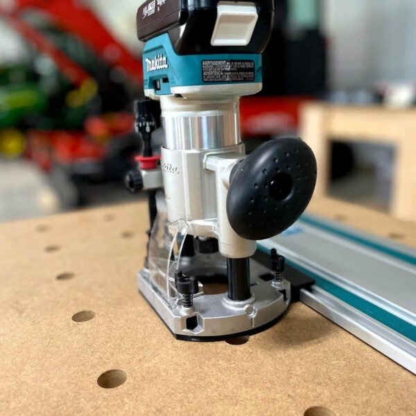 Makita Plunge Router Guide Rail Adapter